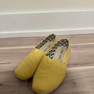 TOMS Women's Alpargata Slip-On shoes in a yellow Heritage Canvas material sz 7.5